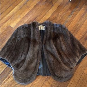 🌸Genuine Fox - Charles Henry fur cape/shawl Philadelphia🌸